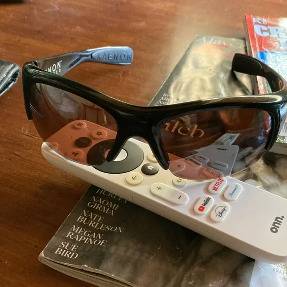 Kaenon Hard kore c12 polarized Black Sunglasses - Picture 2 of 6